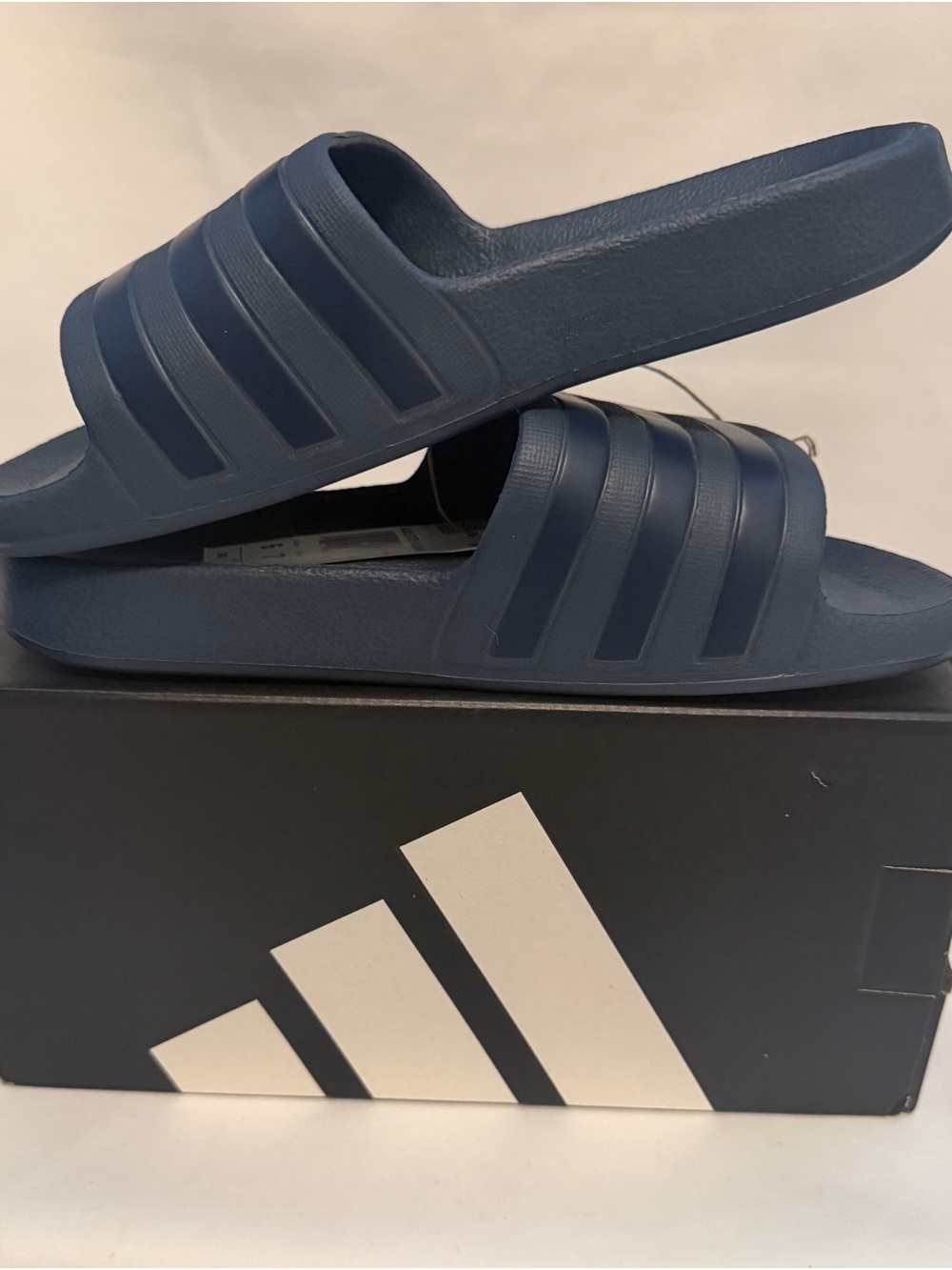 adidas Adilette Aqua Slides Navy Blue Men’s 6/Womens 7 IF0895